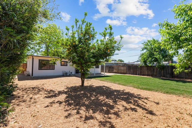 5915 35th Ave, Sacramento, CA 95824