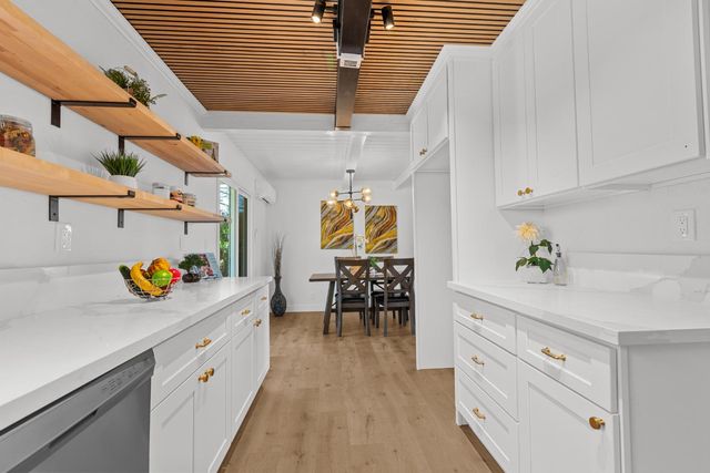 5915 35th Ave, Sacramento, CA 95824