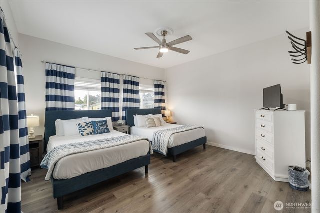 560 Point Brown Avenue NE, Ocean Shores, WA 98569