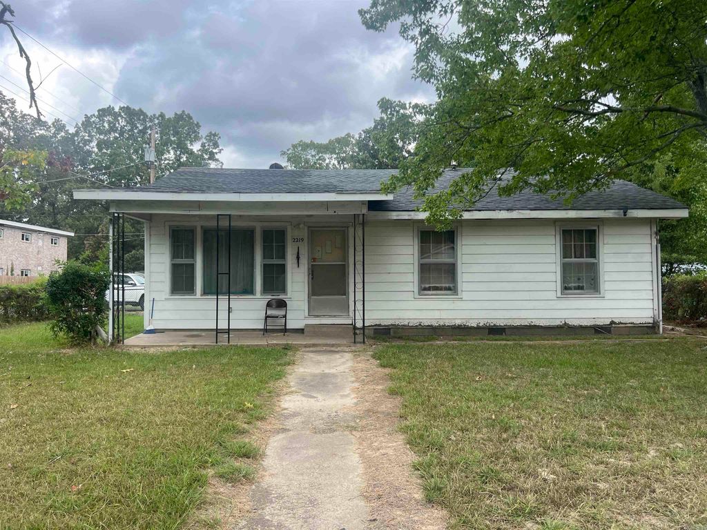 2219 W 34th, Pine Bluff, AR 71603