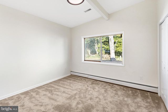 45 E LAKE DR, Annapolis, MD 21403