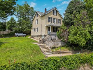 27 Hall Avenue, White Plains, NY 10604