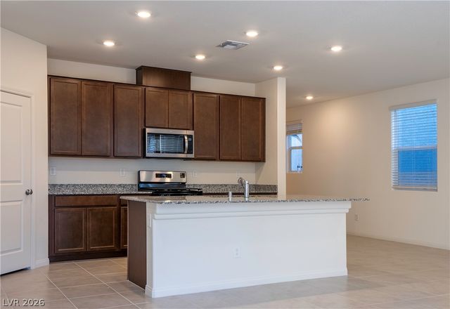 4160 Scarlet Cob Avenue, Las Vegas, NV 89141