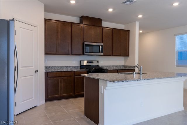 4160 Scarlet Cob Avenue, Las Vegas, NV 89141