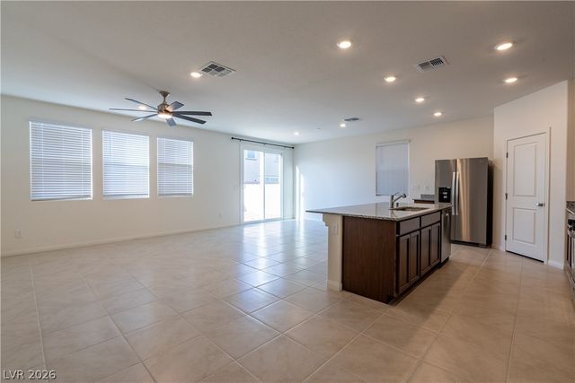 4160 Scarlet Cob Avenue, Las Vegas, NV 89141