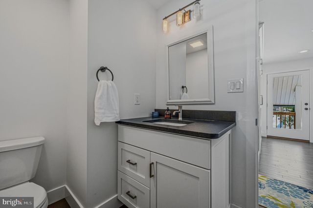 2400 W HEATHER RD, Wilmington, DE 19803