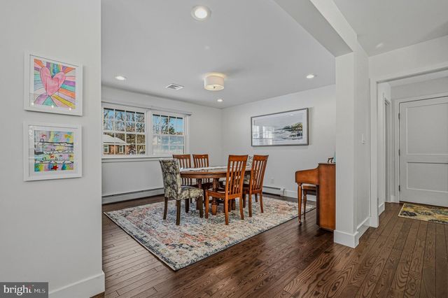 2400 W HEATHER RD, Wilmington, DE 19803