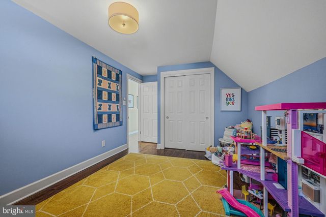 2400 W HEATHER RD, Wilmington, DE 19803