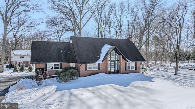 2400 W HEATHER RD, Wilmington, DE 19803