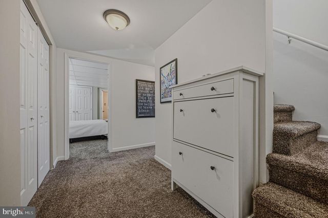 2400 W HEATHER RD, Wilmington, DE 19803