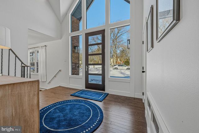 2400 W HEATHER RD, Wilmington, DE 19803