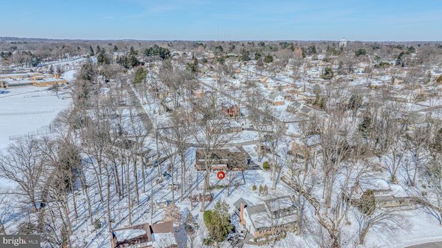 2400 W HEATHER RD, Wilmington, DE 19803