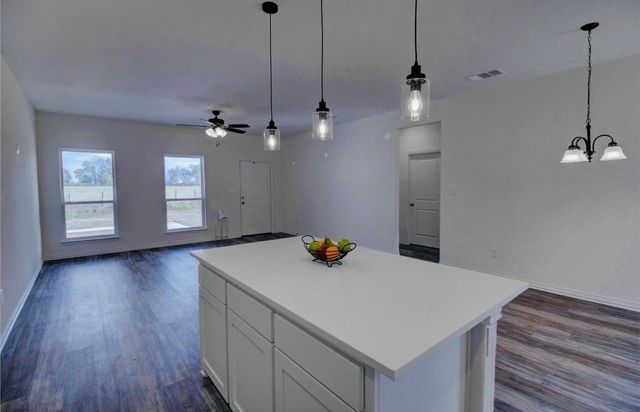 347 Rosemound Street, Commerce, TX 75428