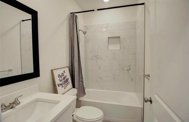 347 Rosemound Street, Commerce, TX 75428