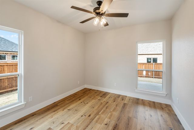 504 Limestone Circle, Mabank, TX 75147