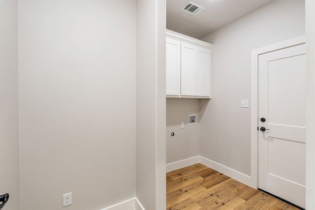 504 Limestone Circle, Mabank, TX 75147