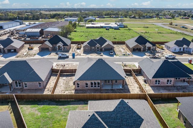 504 Limestone Circle, Mabank, TX 75147