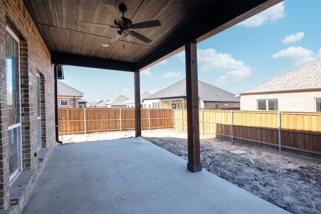 504 Limestone Circle, Mabank, TX 75147