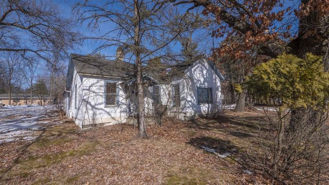 324 E NORTH LAKE STREET, Hancock, WI 54943