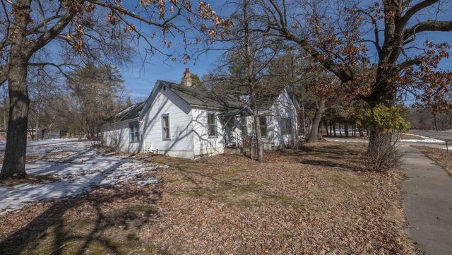 324 E NORTH LAKE STREET, Hancock, WI 54943