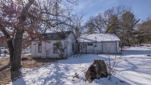 324 E NORTH LAKE STREET, Hancock, WI 54943