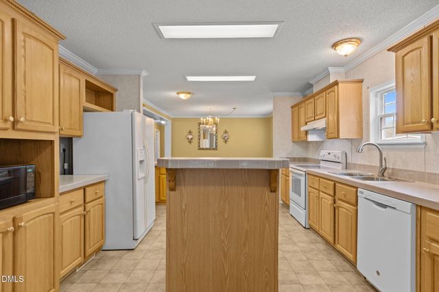 46 Carroll Davis Lane, Holly Springs, NC 27540