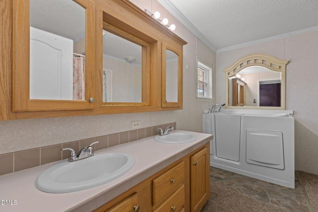 46 Carroll Davis Lane, Holly Springs, NC 27540