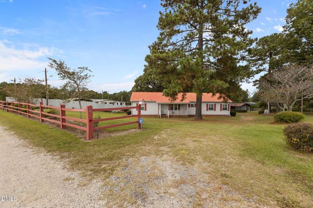 46 Carroll Davis Lane, Holly Springs, NC 27540