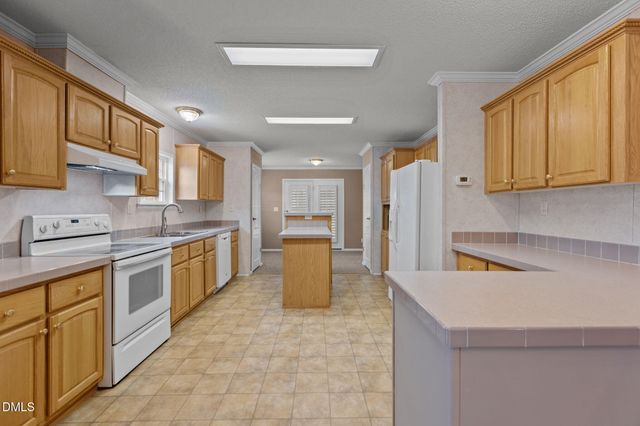 46 Carroll Davis Lane, Holly Springs, NC 27540