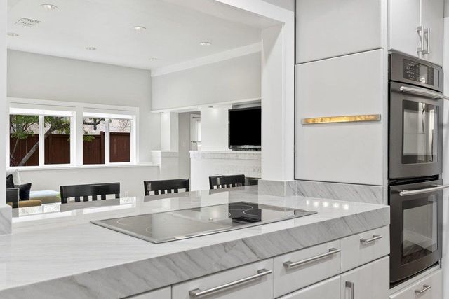 6101 Gun Bow CT, Austin, TX 78746