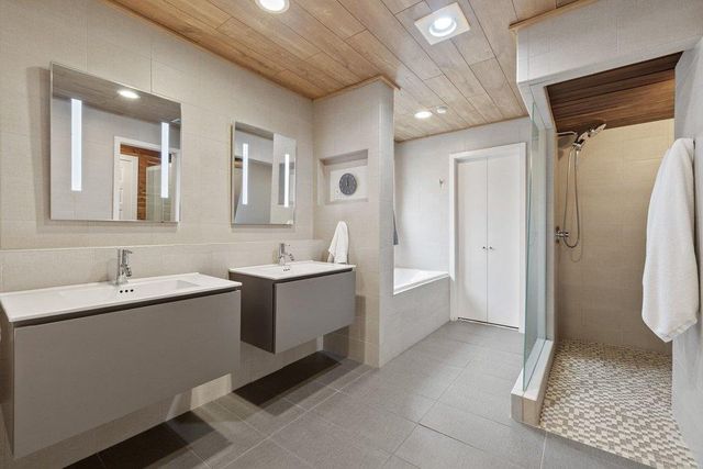 6101 Gun Bow CT, Austin, TX 78746