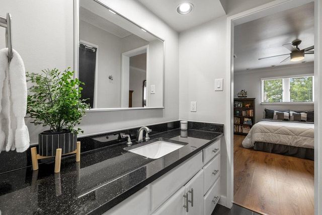 6101 Gun Bow CT, Austin, TX 78746