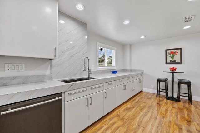 6101 Gun Bow CT, Austin, TX 78746