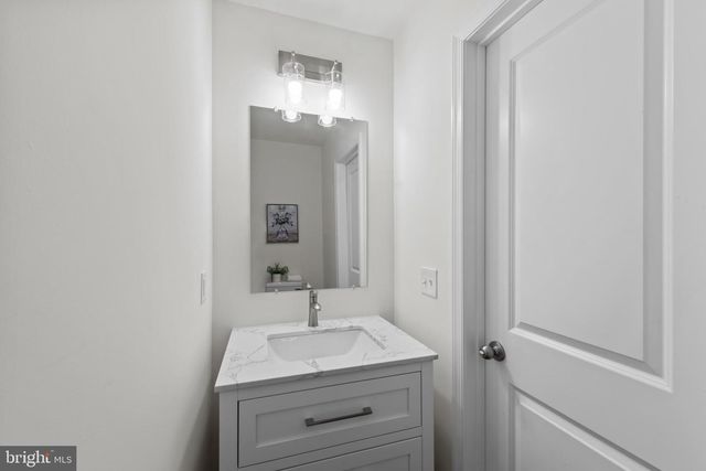 2747 PARK DRIVE, Halethorpe, MD 21227