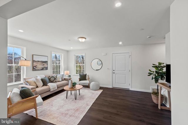 2747 PARK DRIVE, Halethorpe, MD 21227