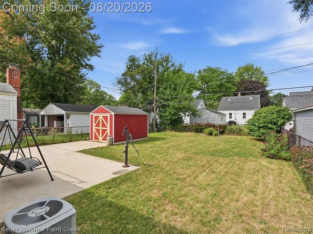 905 N Kenwood Avenue, Royal Oak, MI 48067