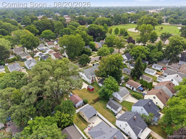 905 N Kenwood Avenue, Royal Oak, MI 48067