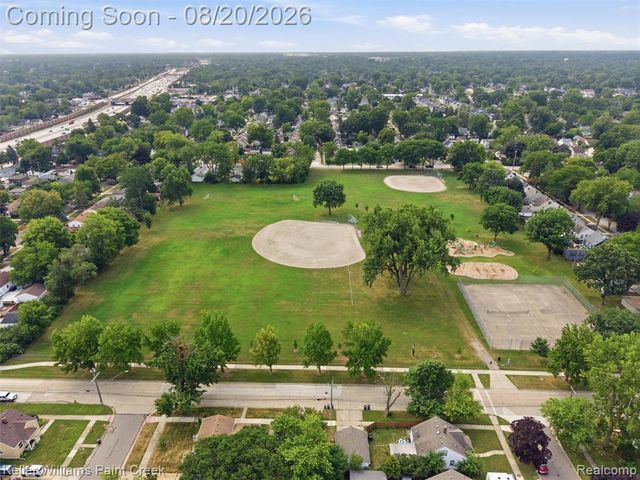 905 N Kenwood Avenue, Royal Oak, MI 48067