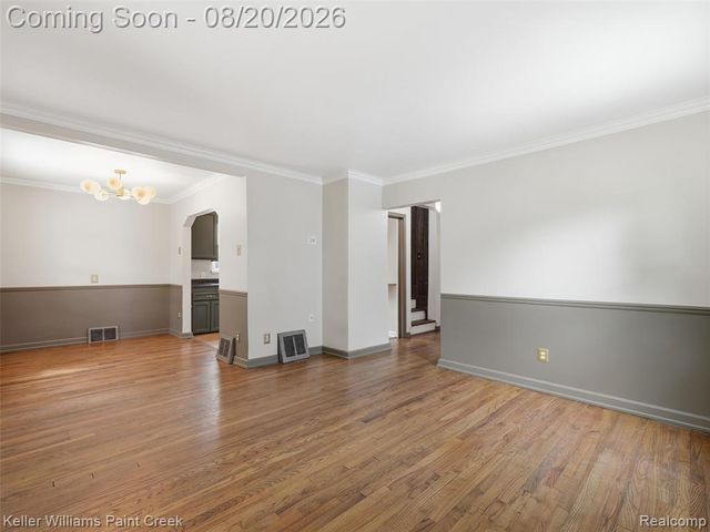 905 N Kenwood Avenue, Royal Oak, MI 48067