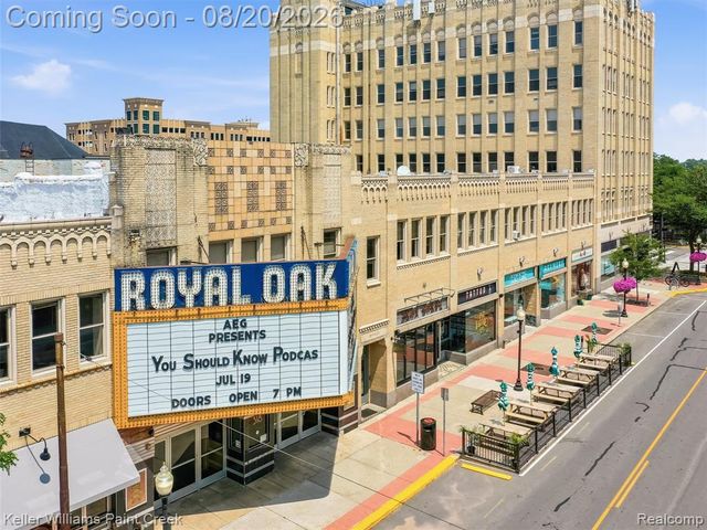 905 N Kenwood Avenue, Royal Oak, MI 48067