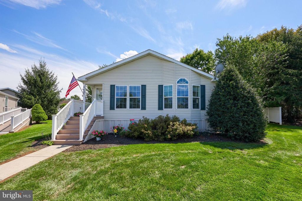 117 SUMMERS DR, Lancaster, PA 17601