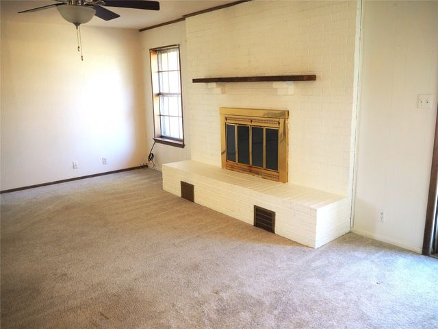 118 Perkins Road, Krugerville, TX 76227