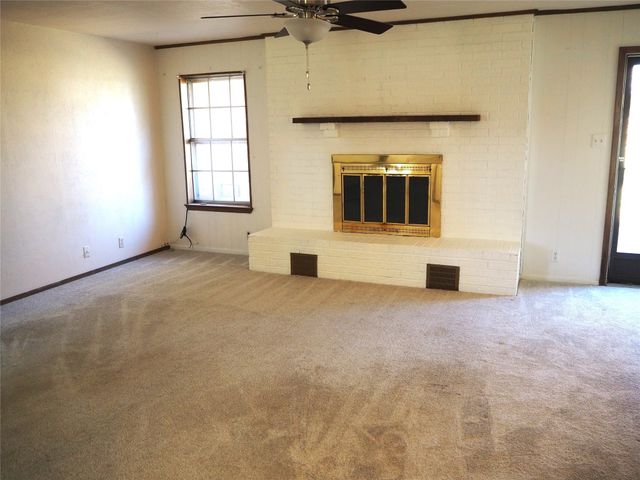 118 Perkins Road, Krugerville, TX 76227