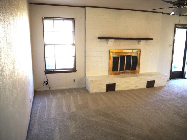 118 Perkins Road, Krugerville, TX 76227