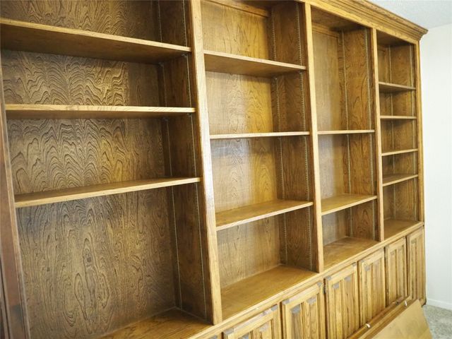 118 Perkins Road, Krugerville, TX 76227