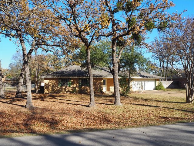 118 Perkins Road, Krugerville, TX 76227