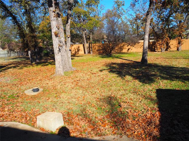 118 Perkins Road, Krugerville, TX 76227