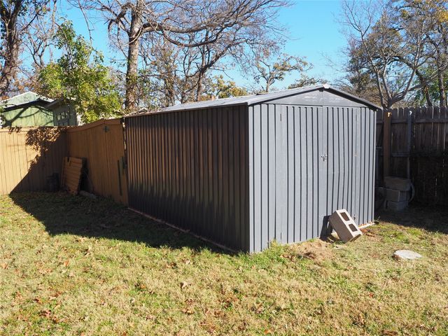 118 Perkins Road, Krugerville, TX 76227