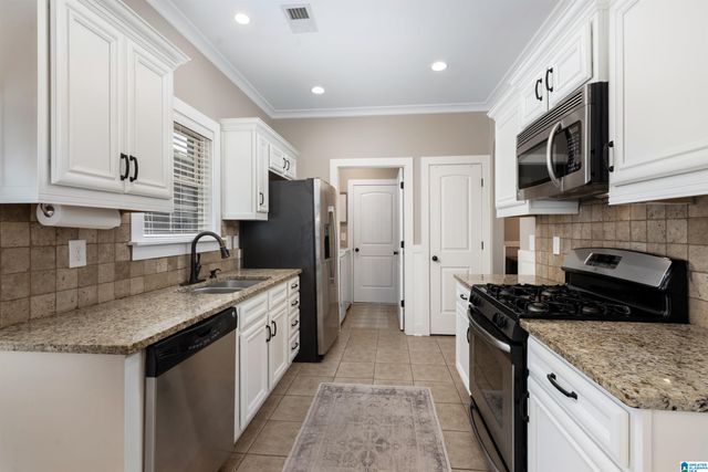 261 KINGSTON CIRCLE, Birmingham, AL 35211