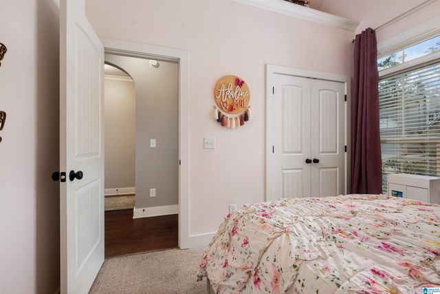 261 KINGSTON CIRCLE, Birmingham, AL 35211